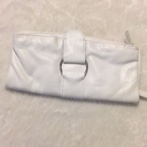 No brand name clutch